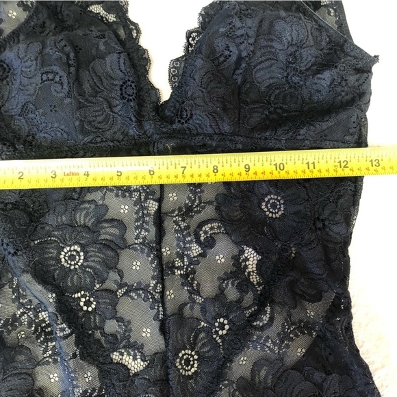 Sophie b. Black Lace Bodysuit Size Medium - Picture 7 of 8